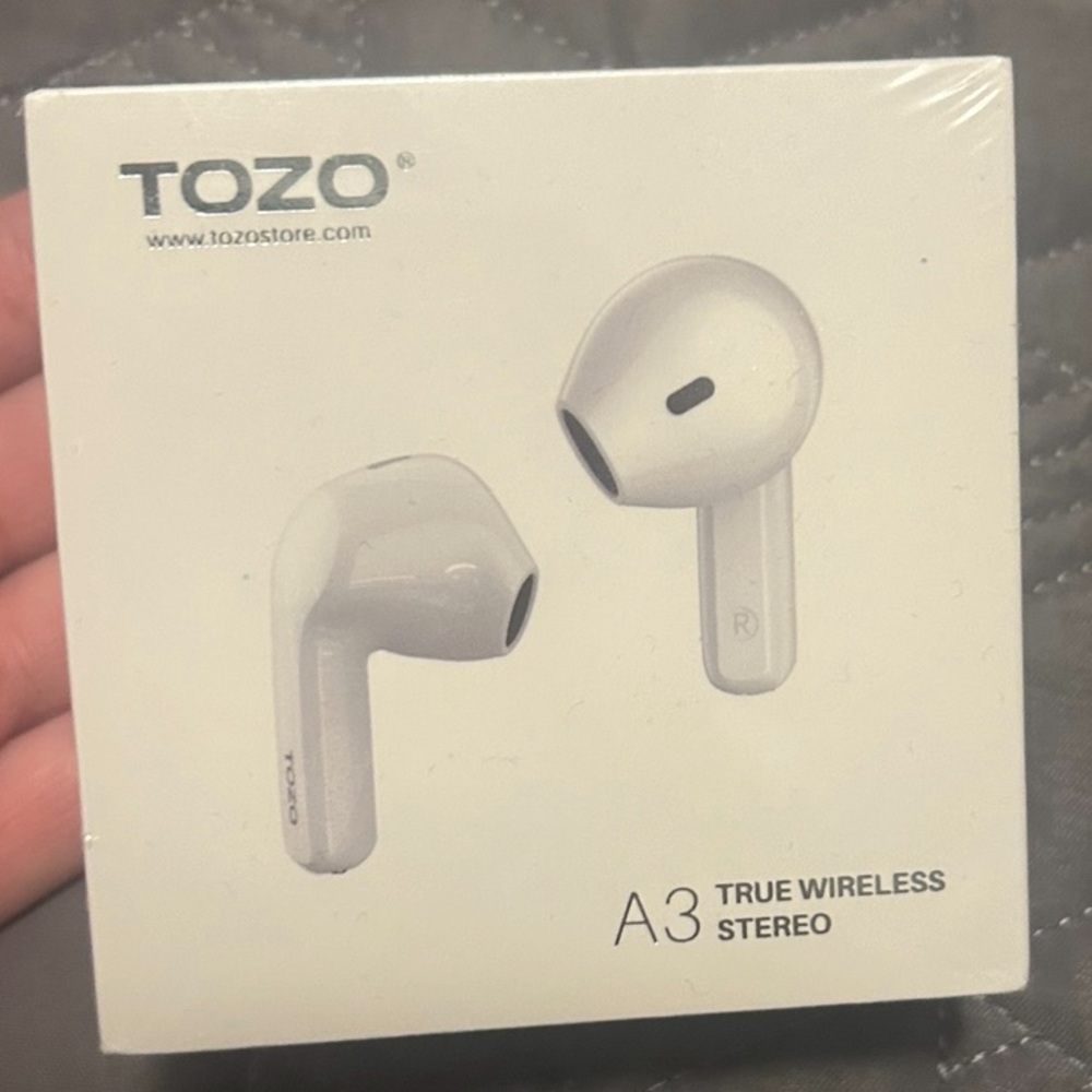 White earbuds